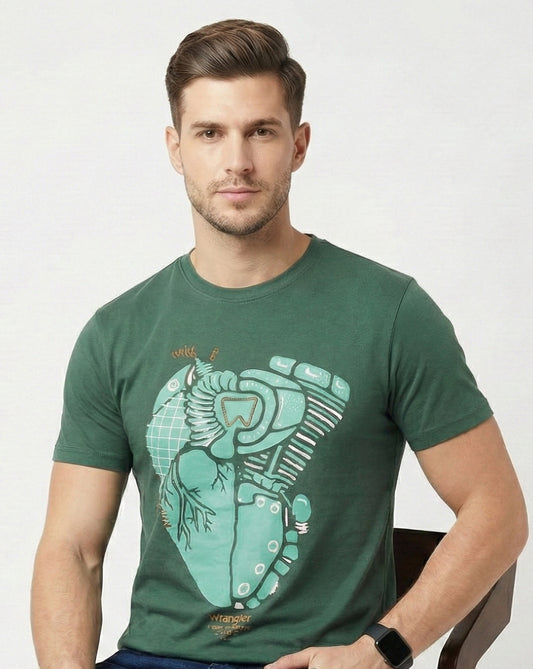Wrangler Men’s Green Graphic T-Shirt | Artistic Heart Design Casual Tee
